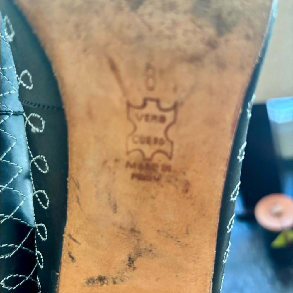 John Fluevog Black Leather Kitten Heels with Stitch Design - Picture 10 of 10